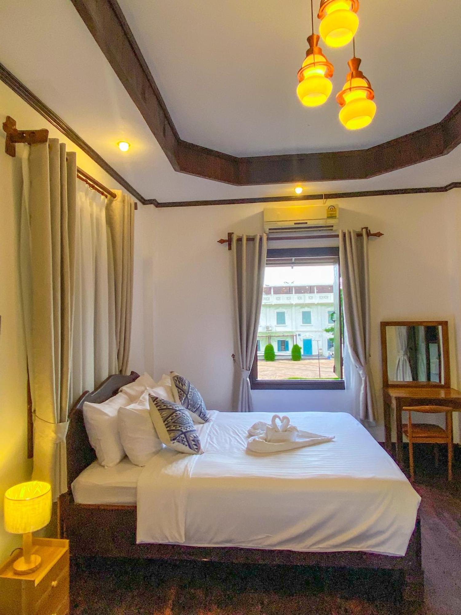 Aloun Guesthouse หลวงพระบาง ภายนอก รูปภาพ